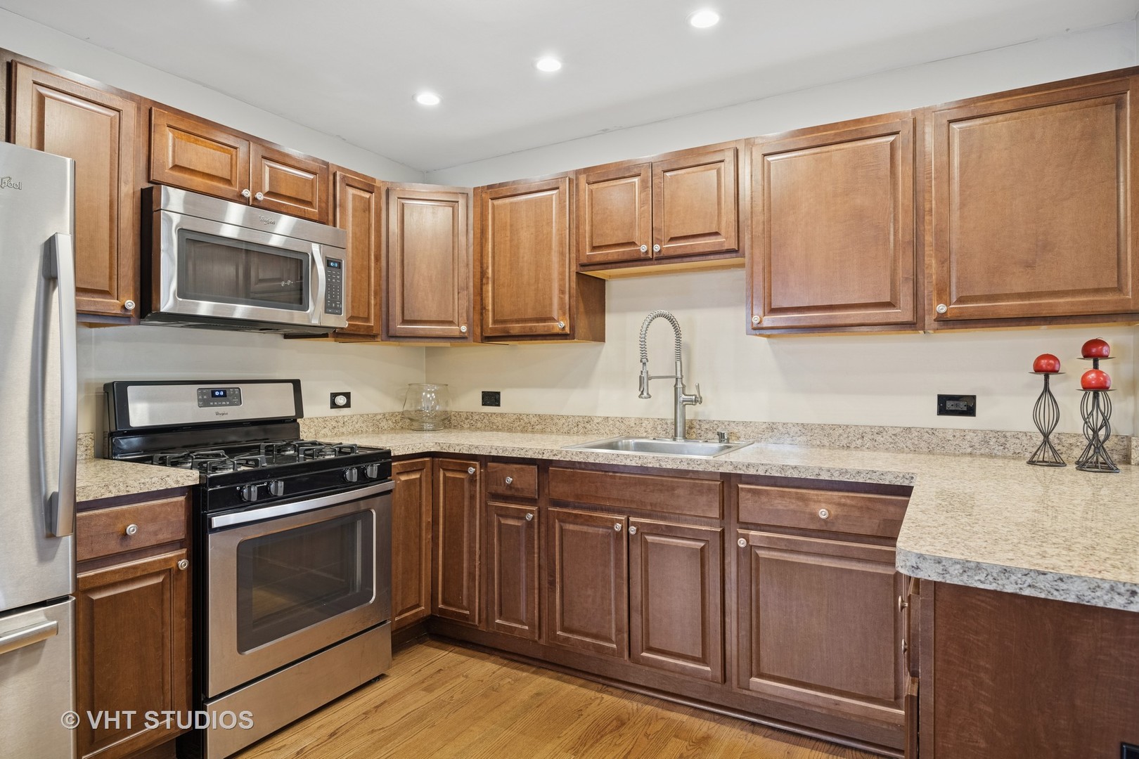 457 W Margaret Terrace