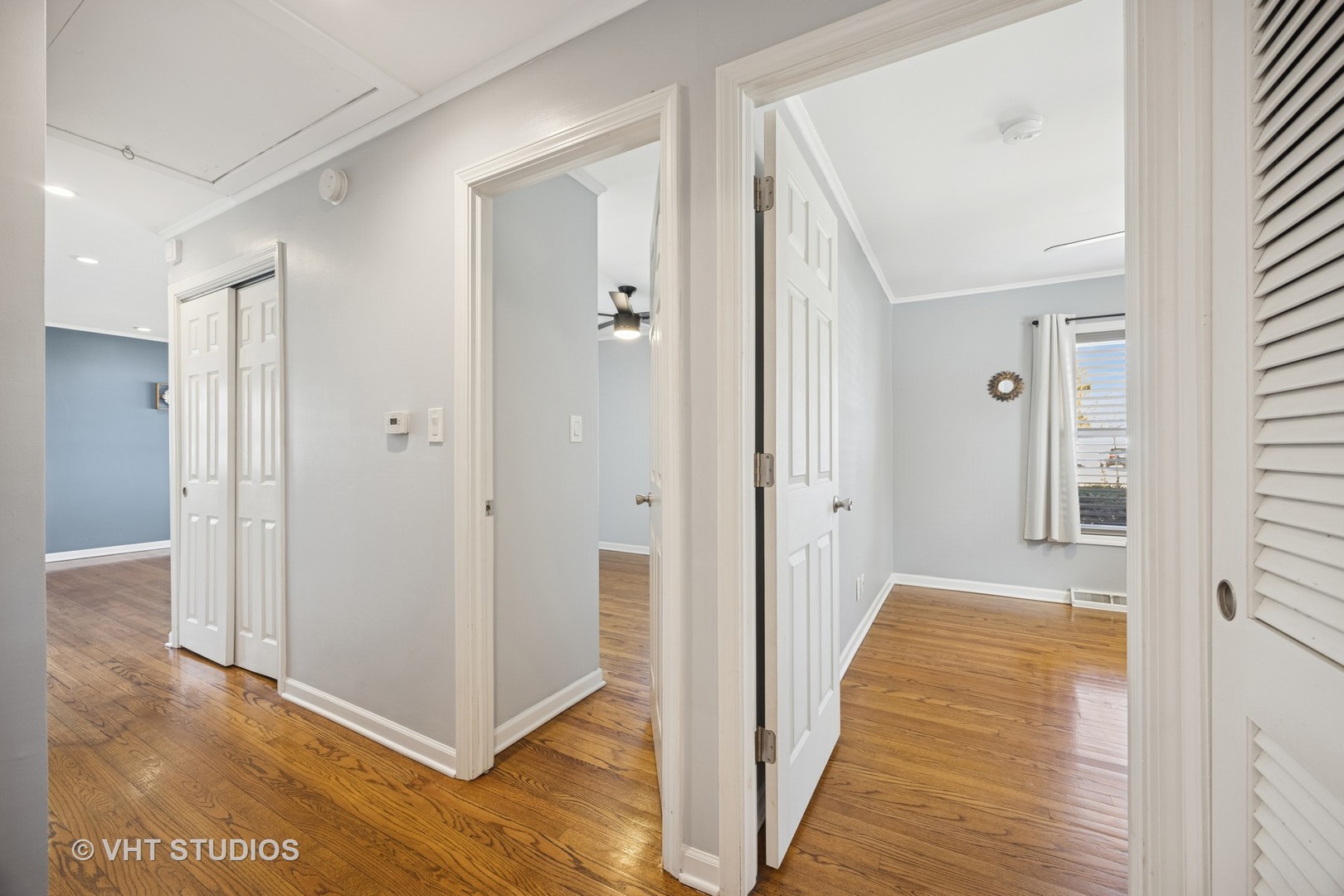 457 W Margaret Terrace