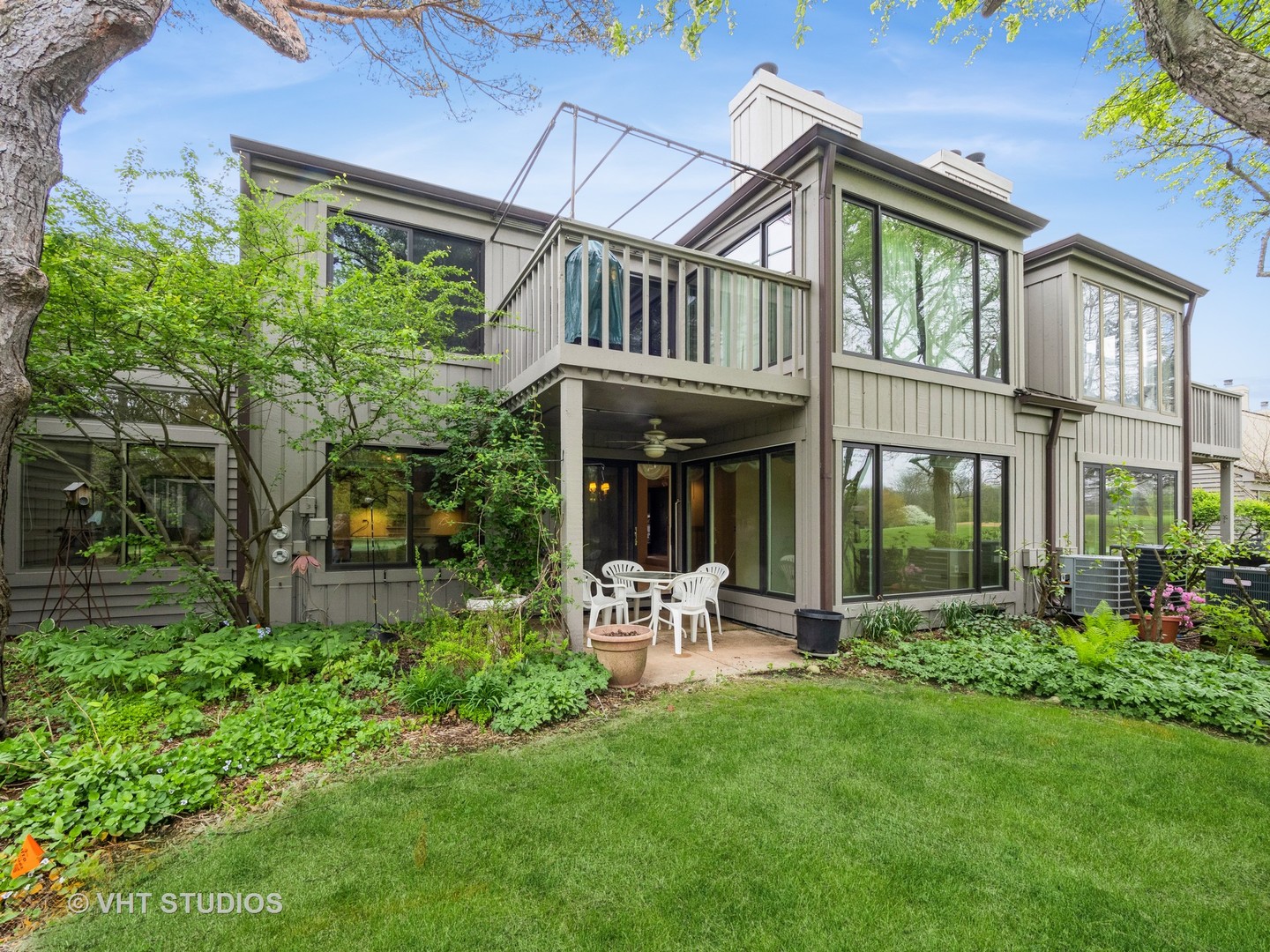 724 Shoreline Road