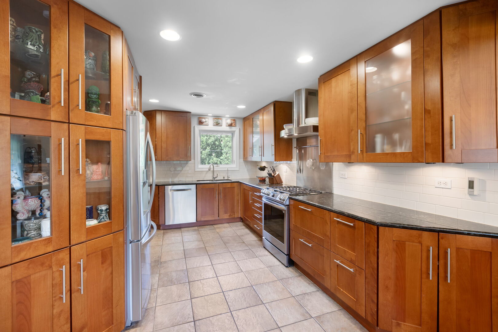 240 Roslyn Road