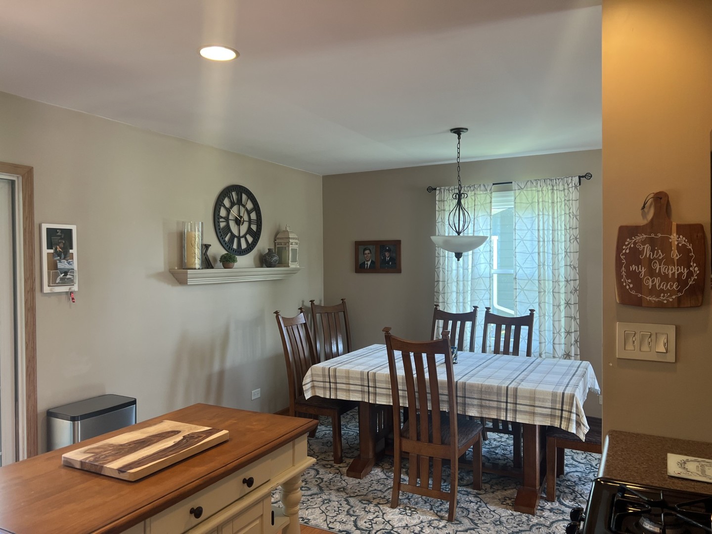 980 Hillcrest Boulevard