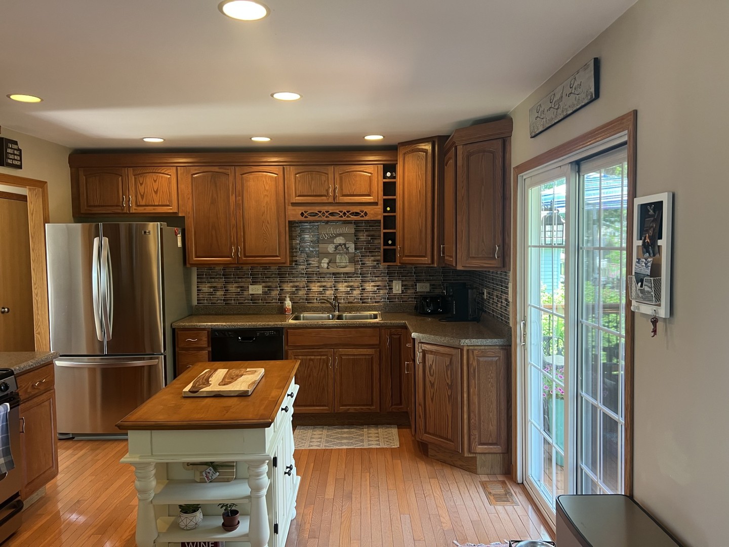 980 Hillcrest Boulevard