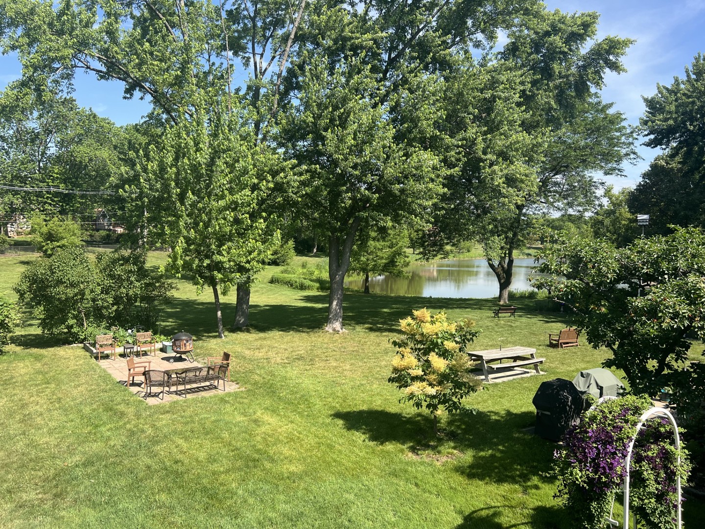 980 Hillcrest Boulevard