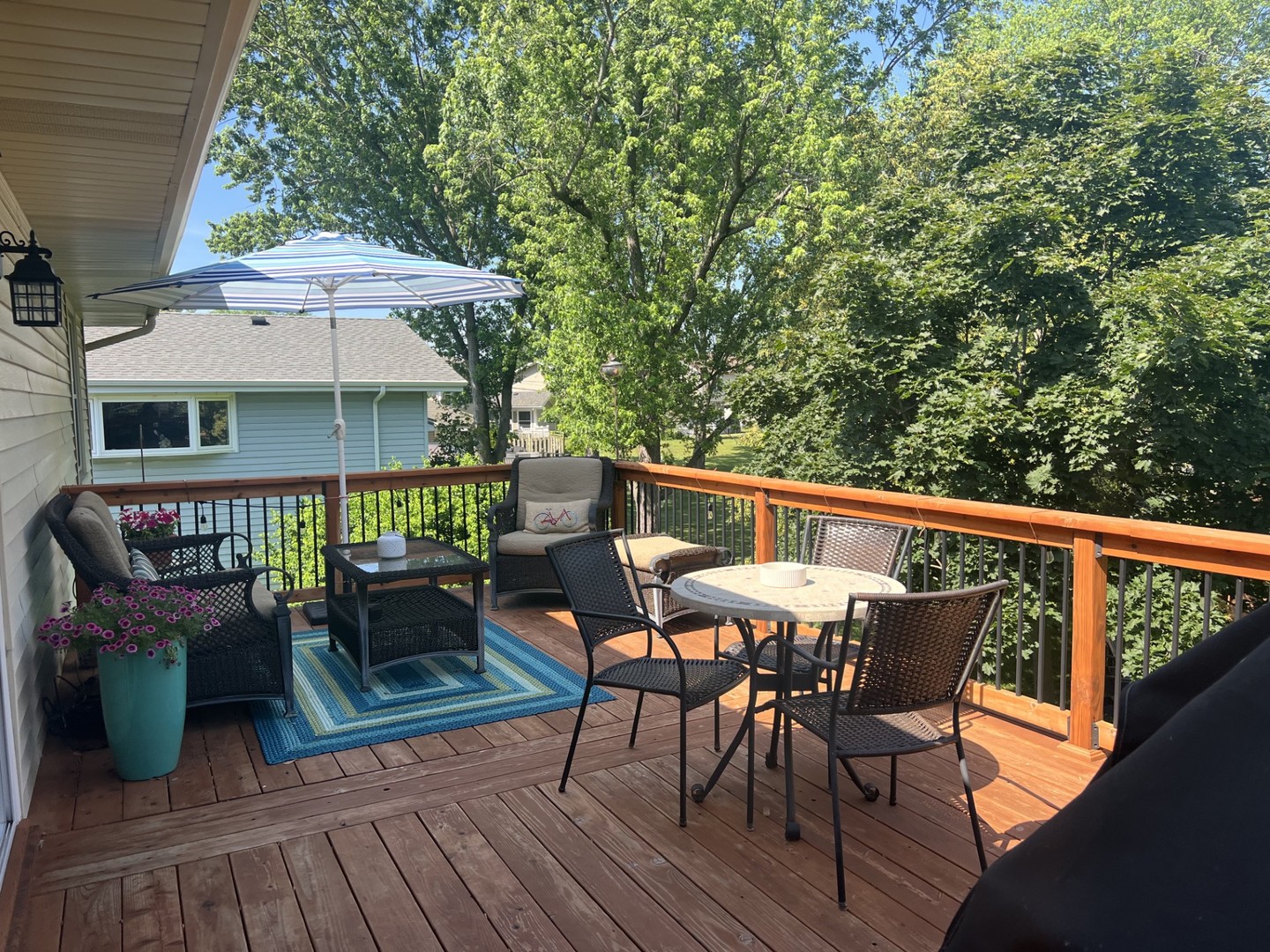 980 Hillcrest Boulevard