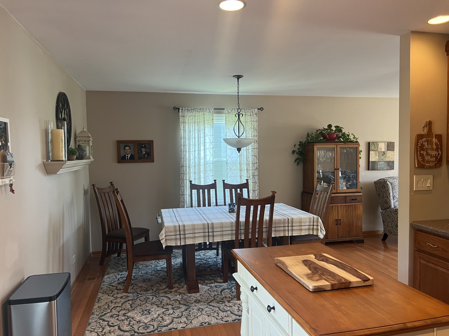 980 Hillcrest Boulevard