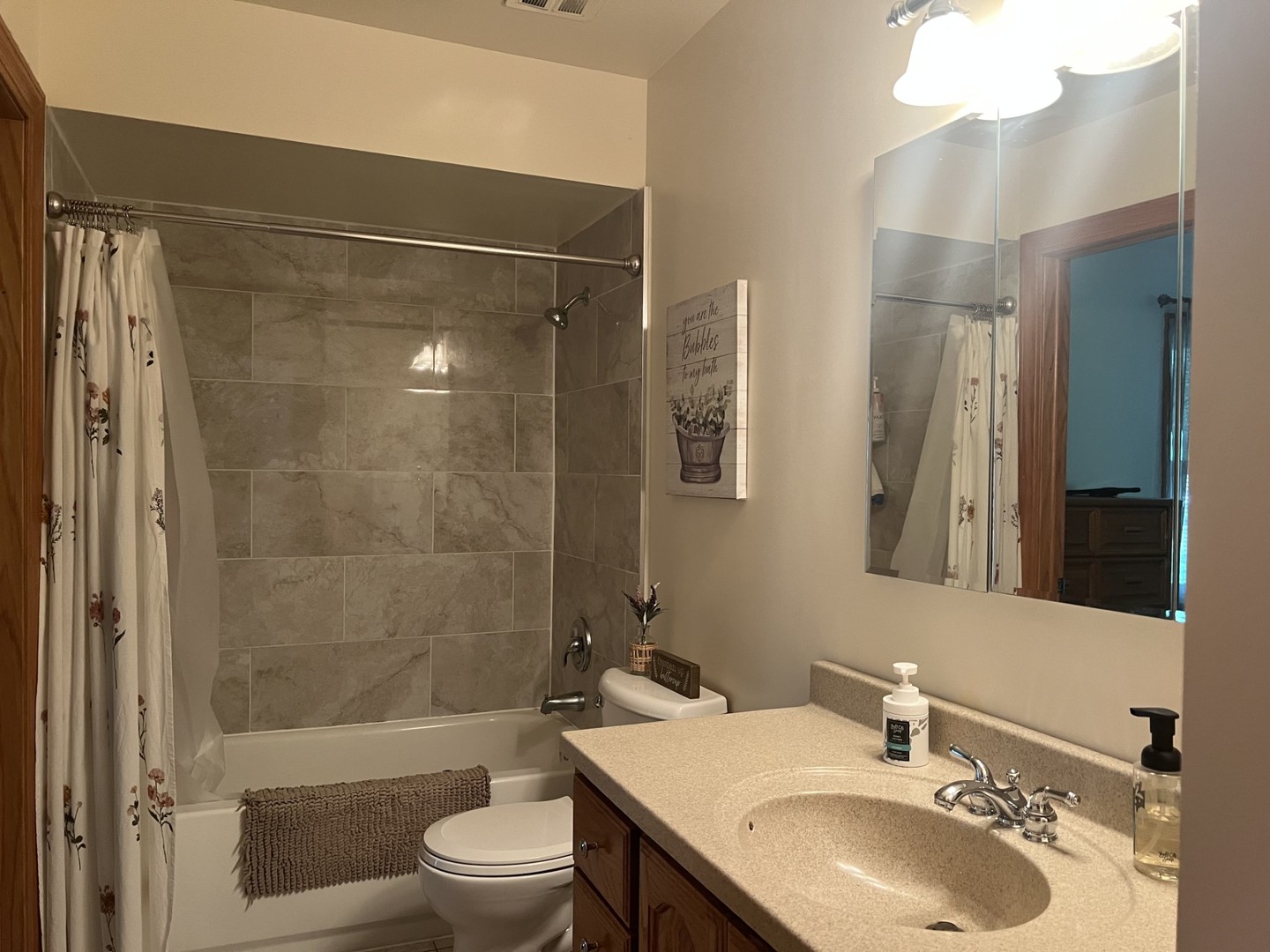 980 Hillcrest Boulevard