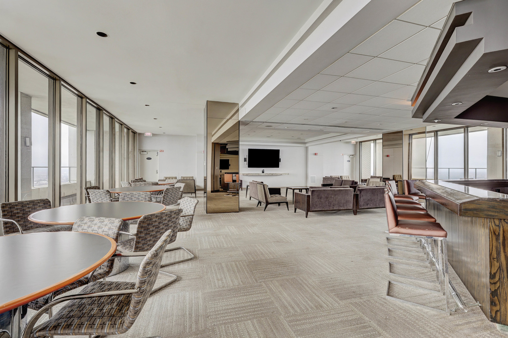 2800 N Lake Shore Drive Unit: 2617