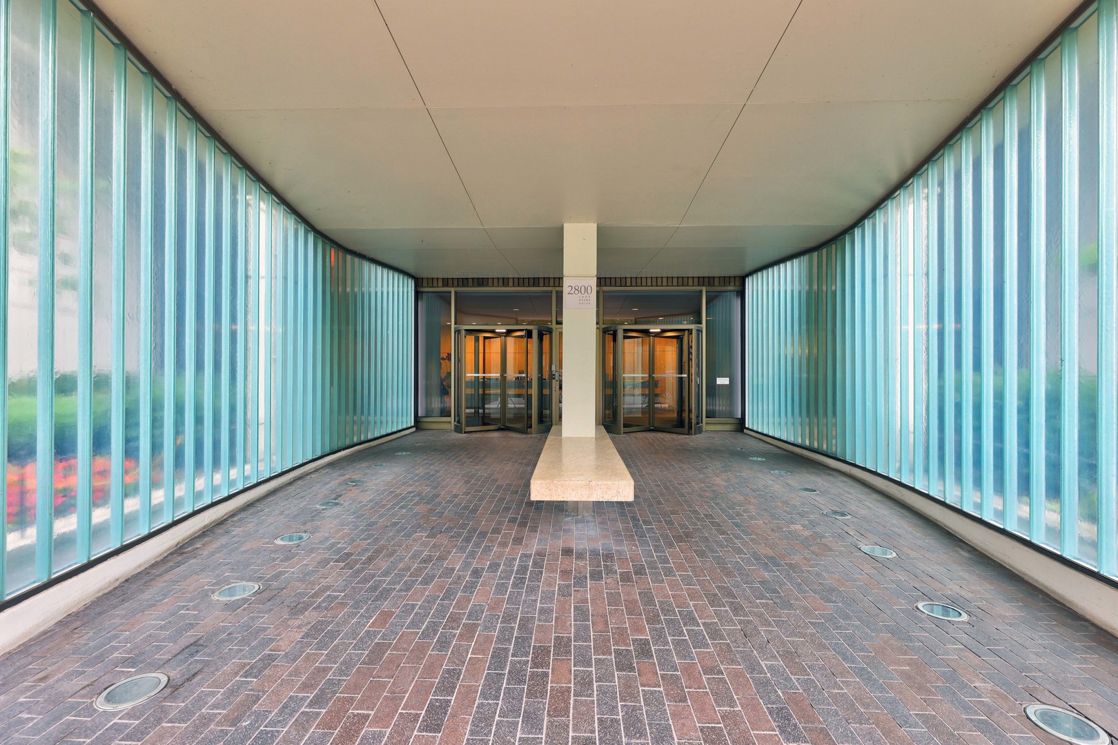 2800 N Lake Shore Drive Unit: 2617