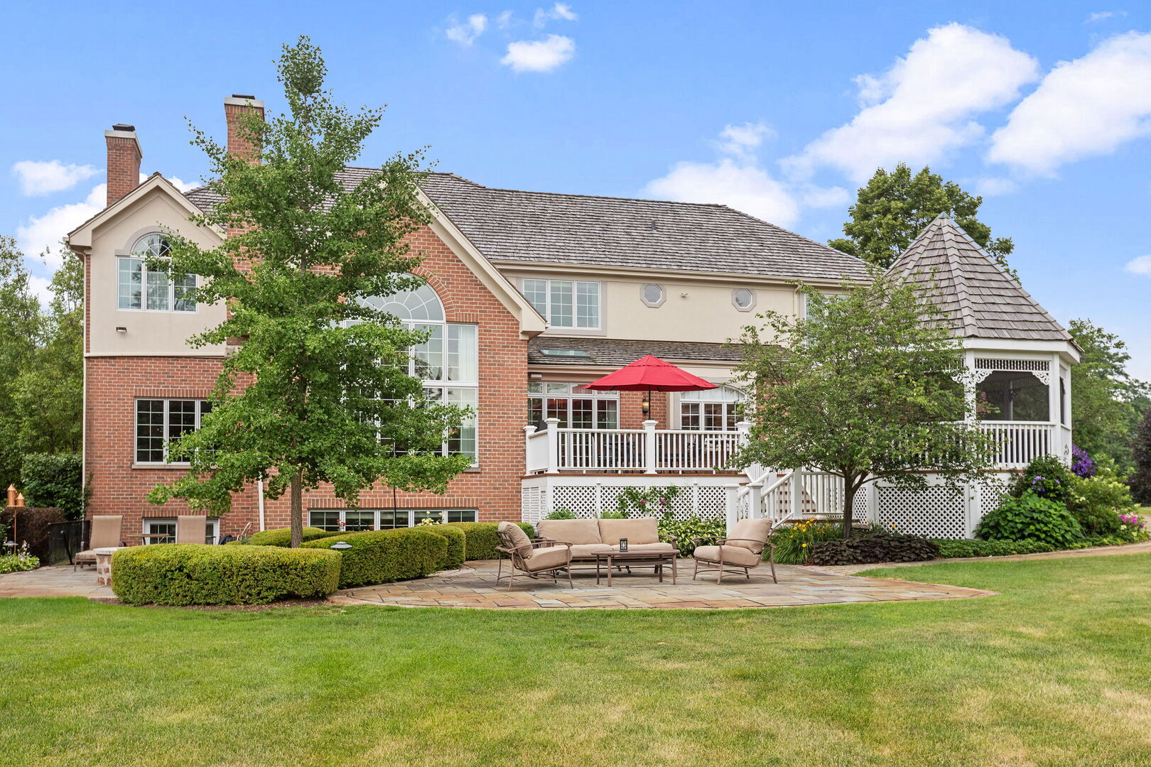 590 Merri Oaks Road