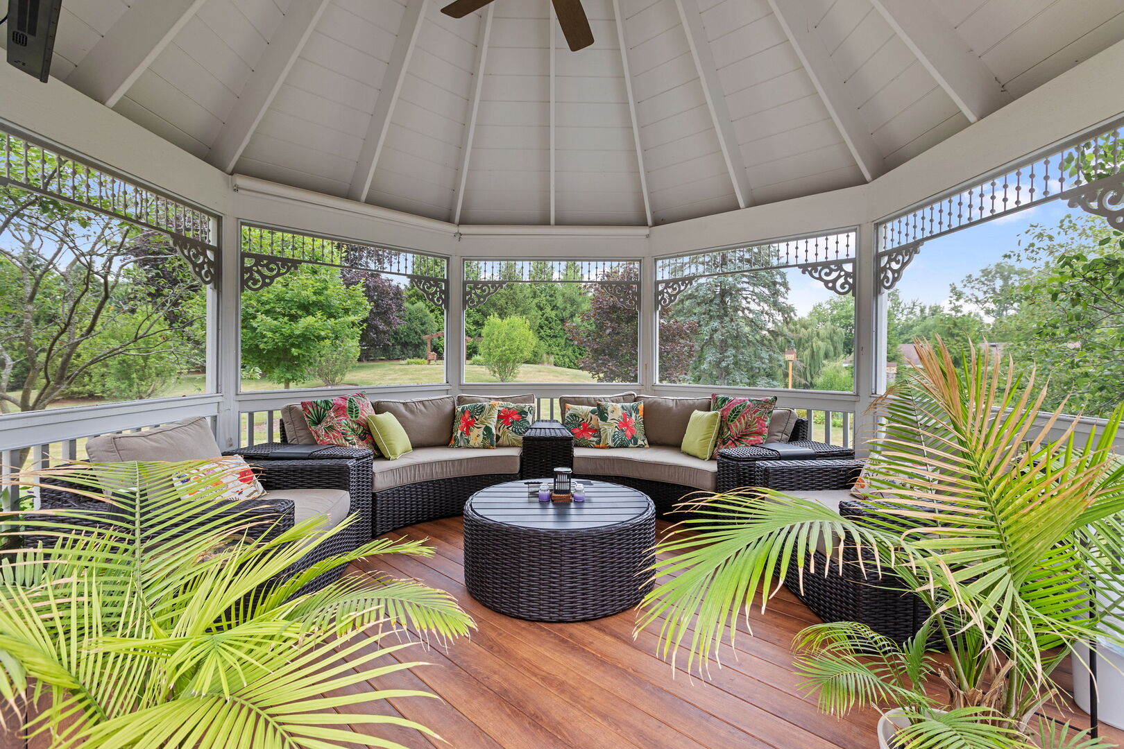 590 Merri Oaks Road
