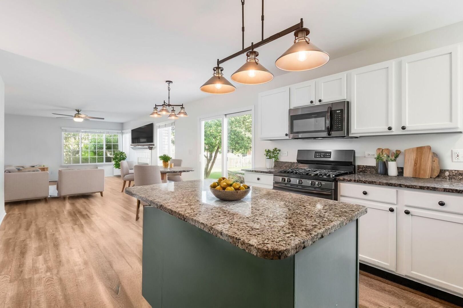 1356 Geneva Lane