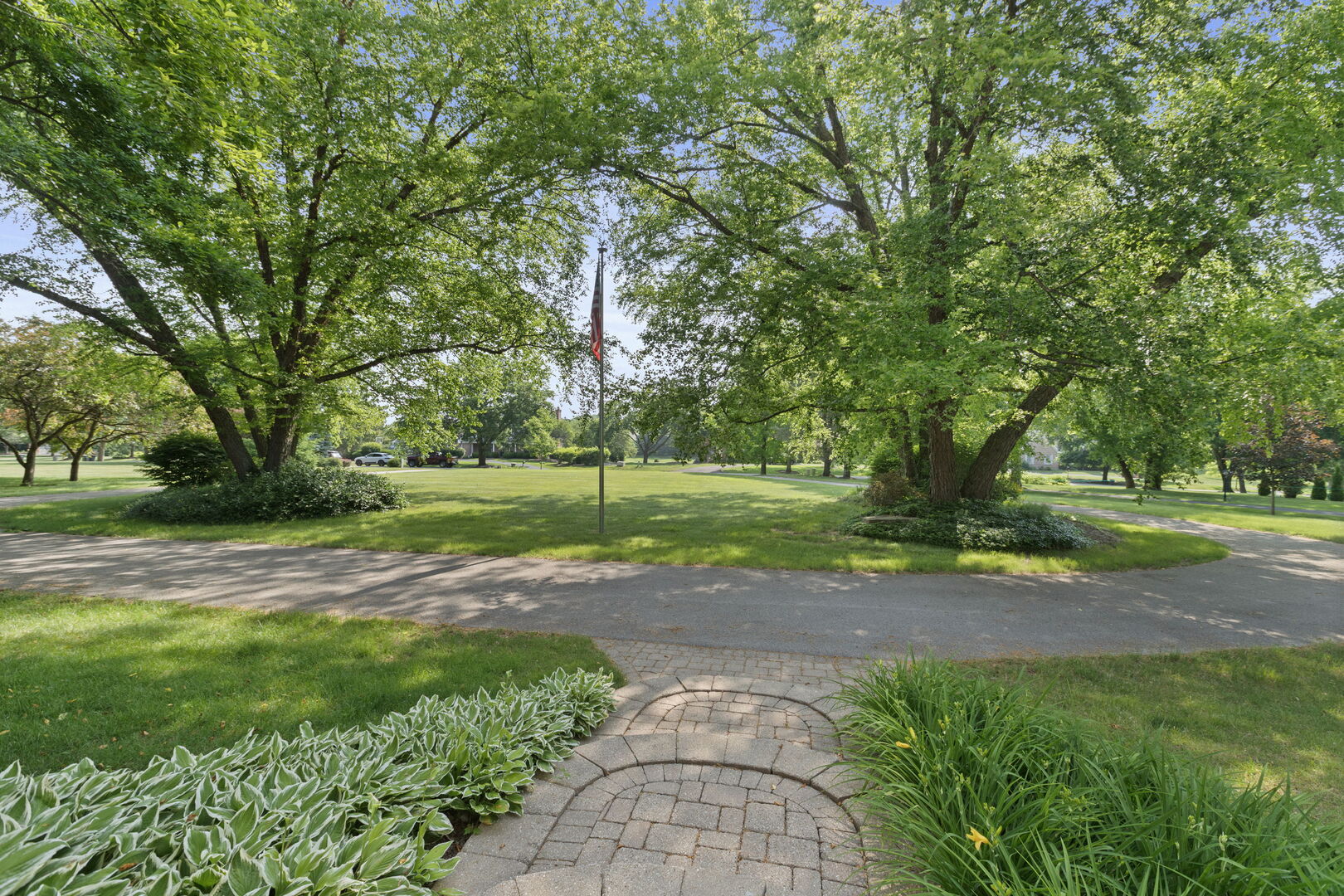 8 Stone Ridge Drive