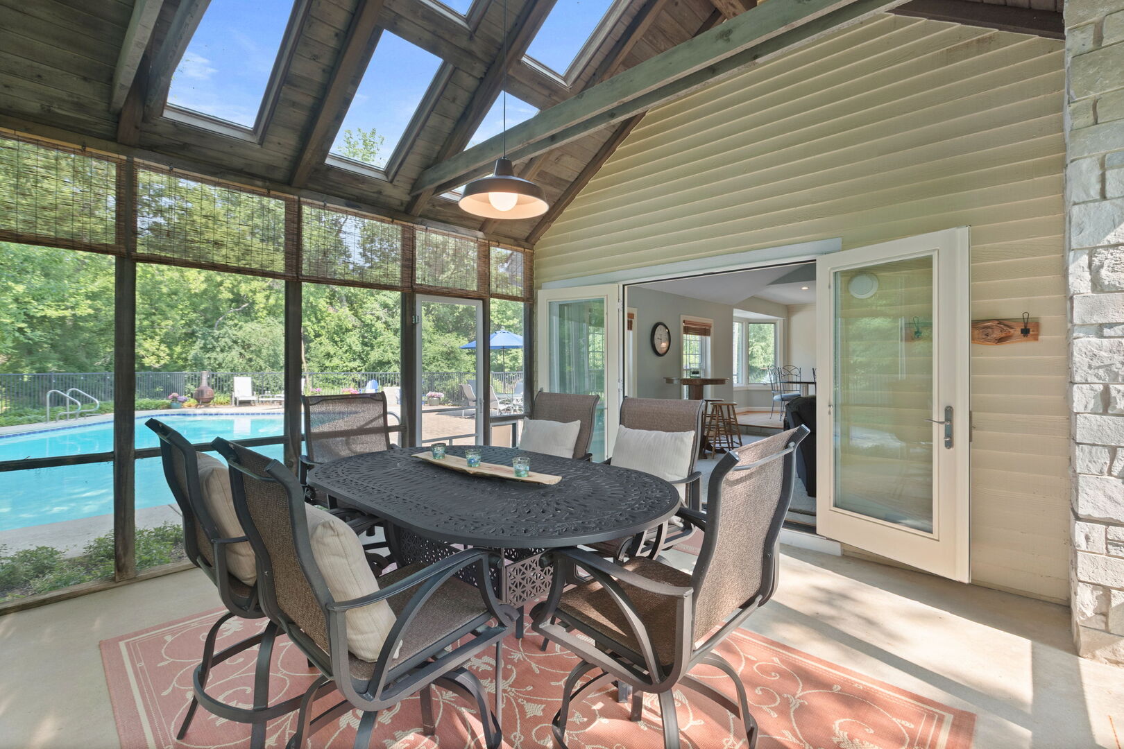 8 Stone Ridge Drive