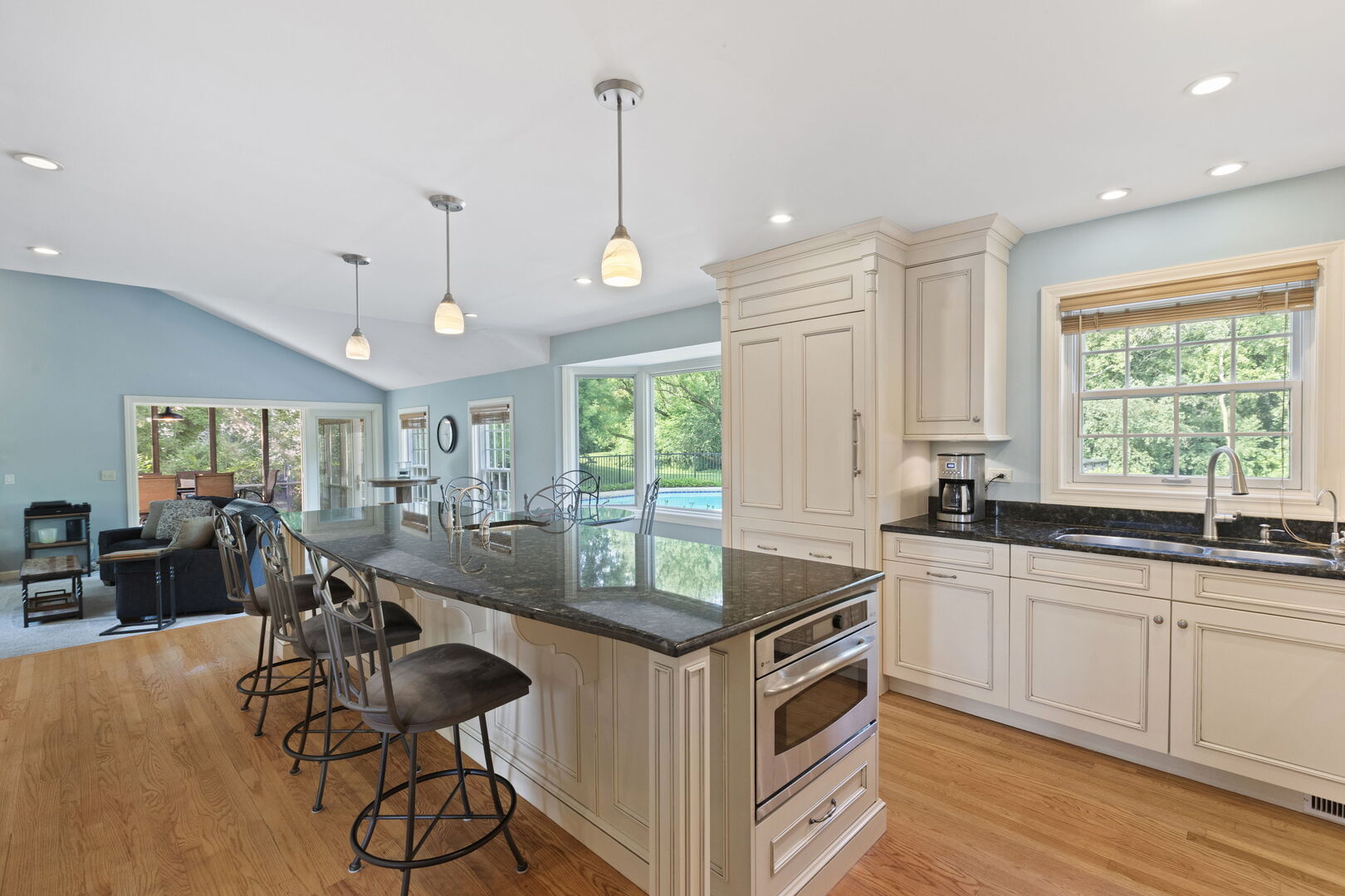 8 Stone Ridge Drive