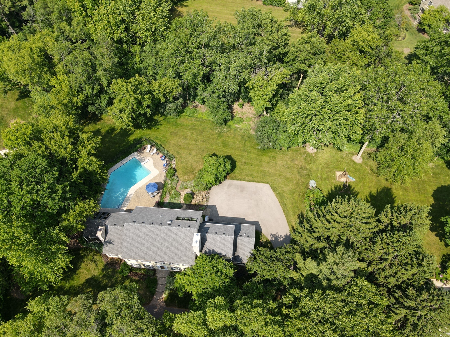 8 Stone Ridge Drive