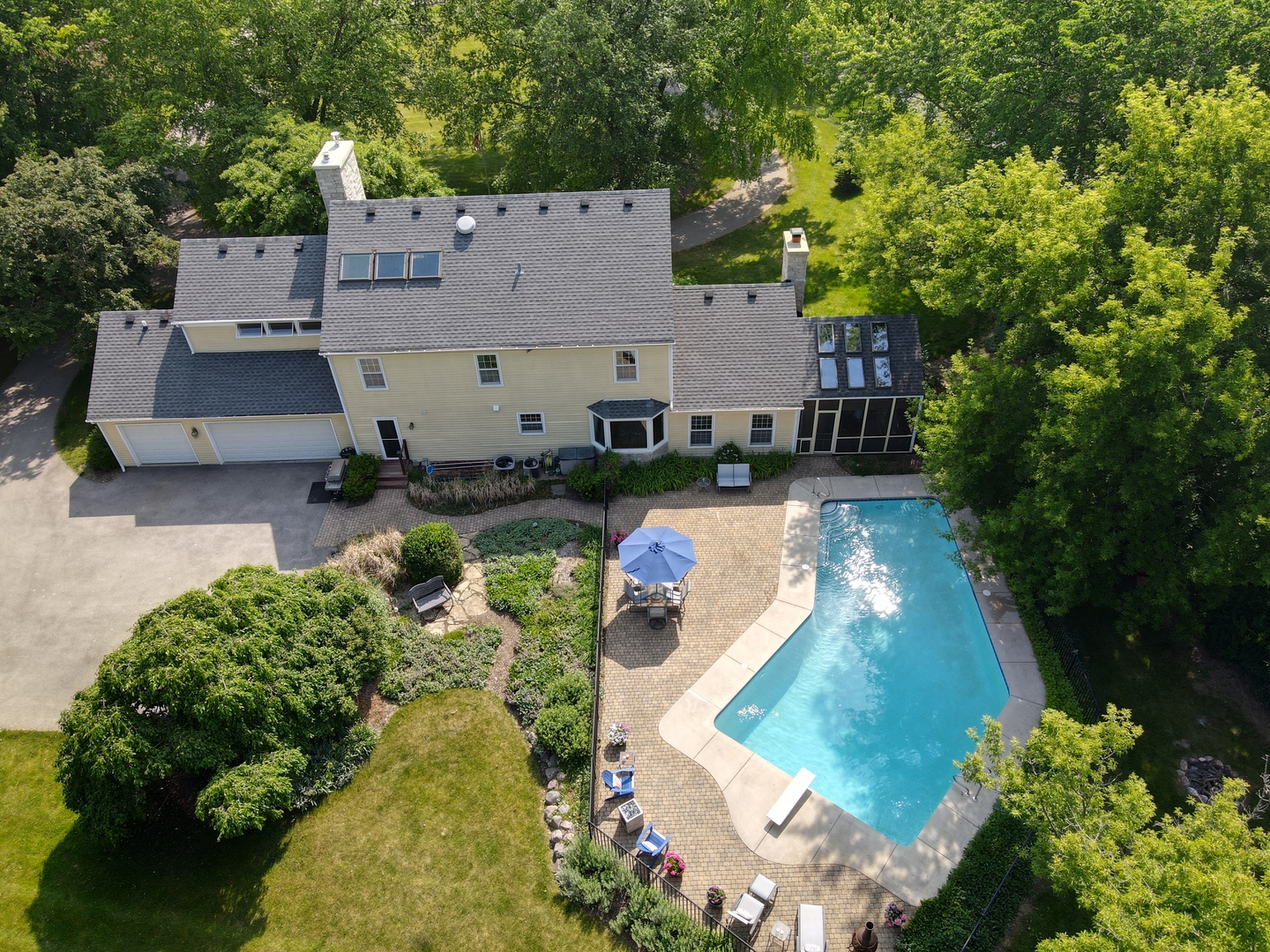 8 Stone Ridge Drive