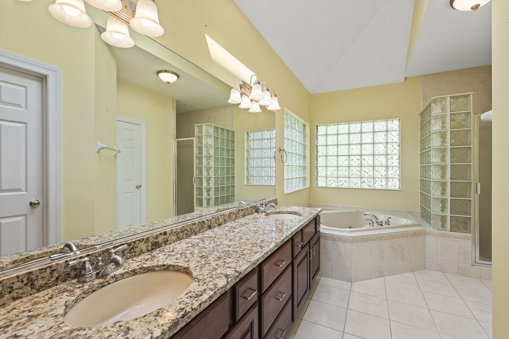 26495 Southgate Trail