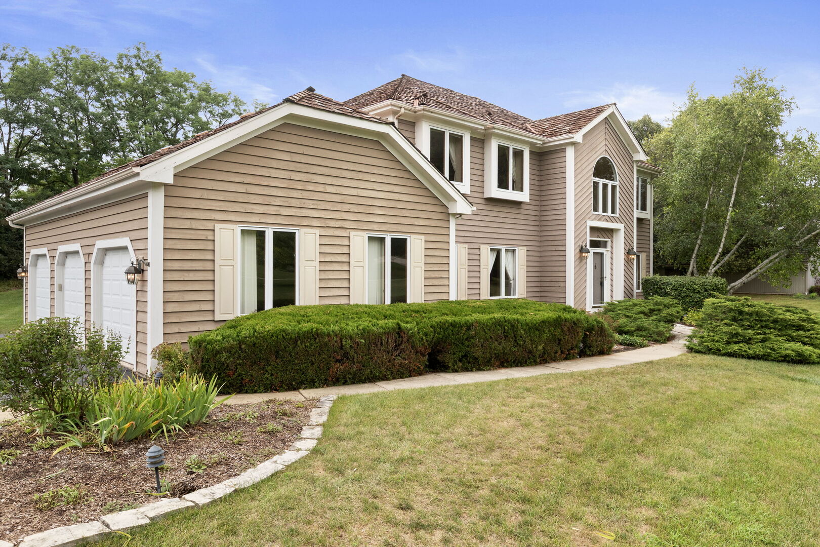 25410 N Cayuga Trail