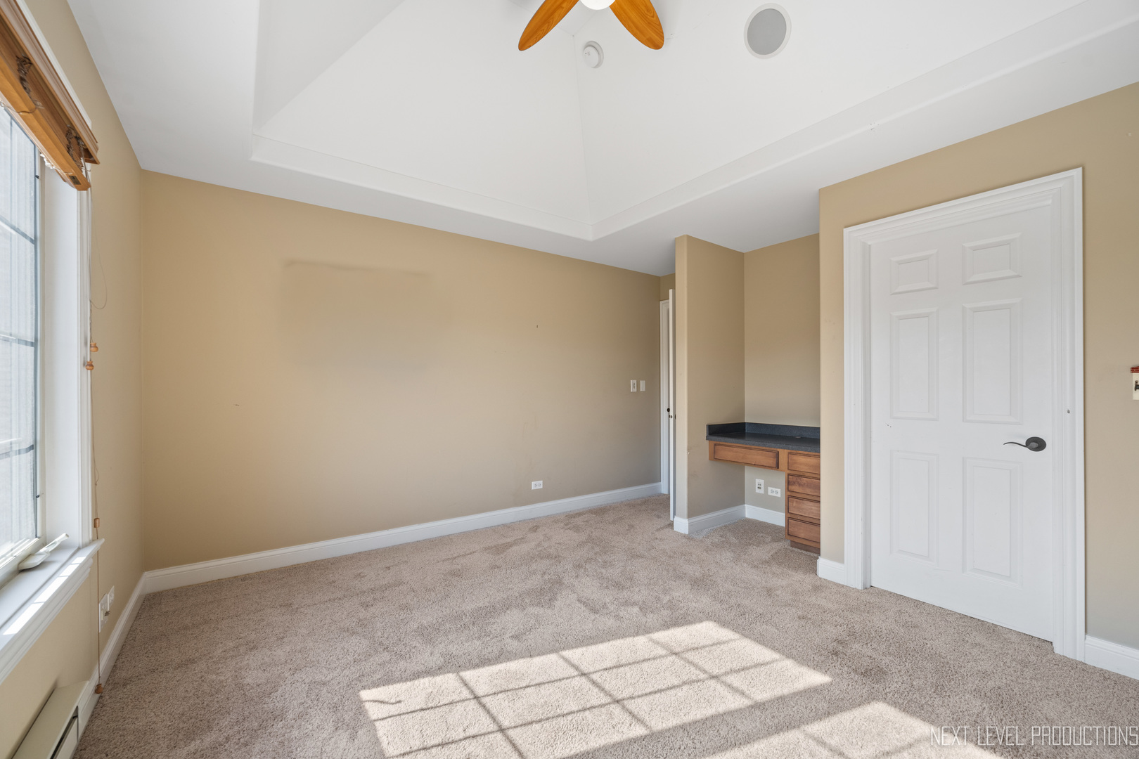 10N916 Highland Trail