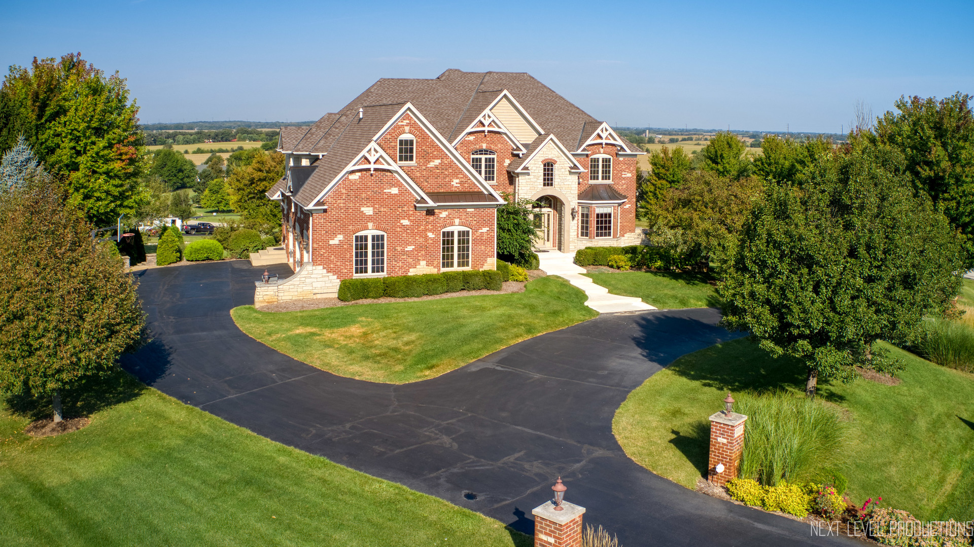 10N916 Highland Trail