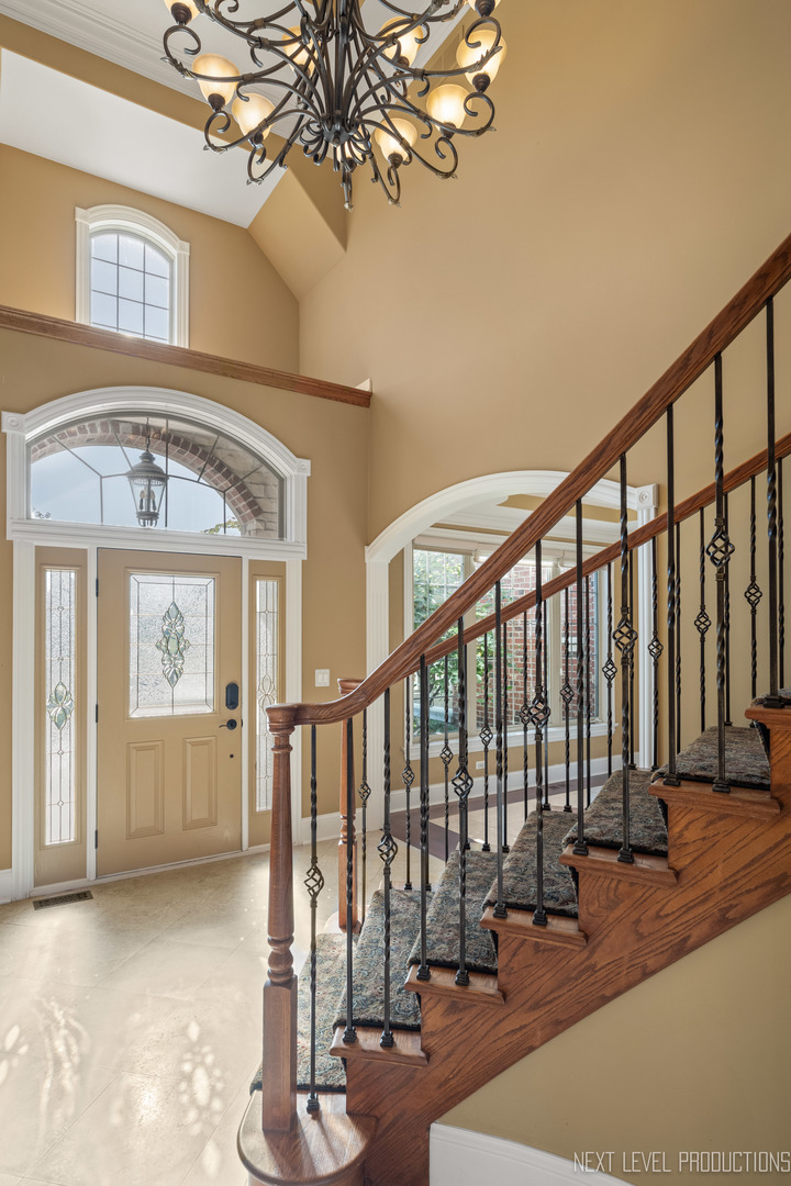 10N916 Highland Trail