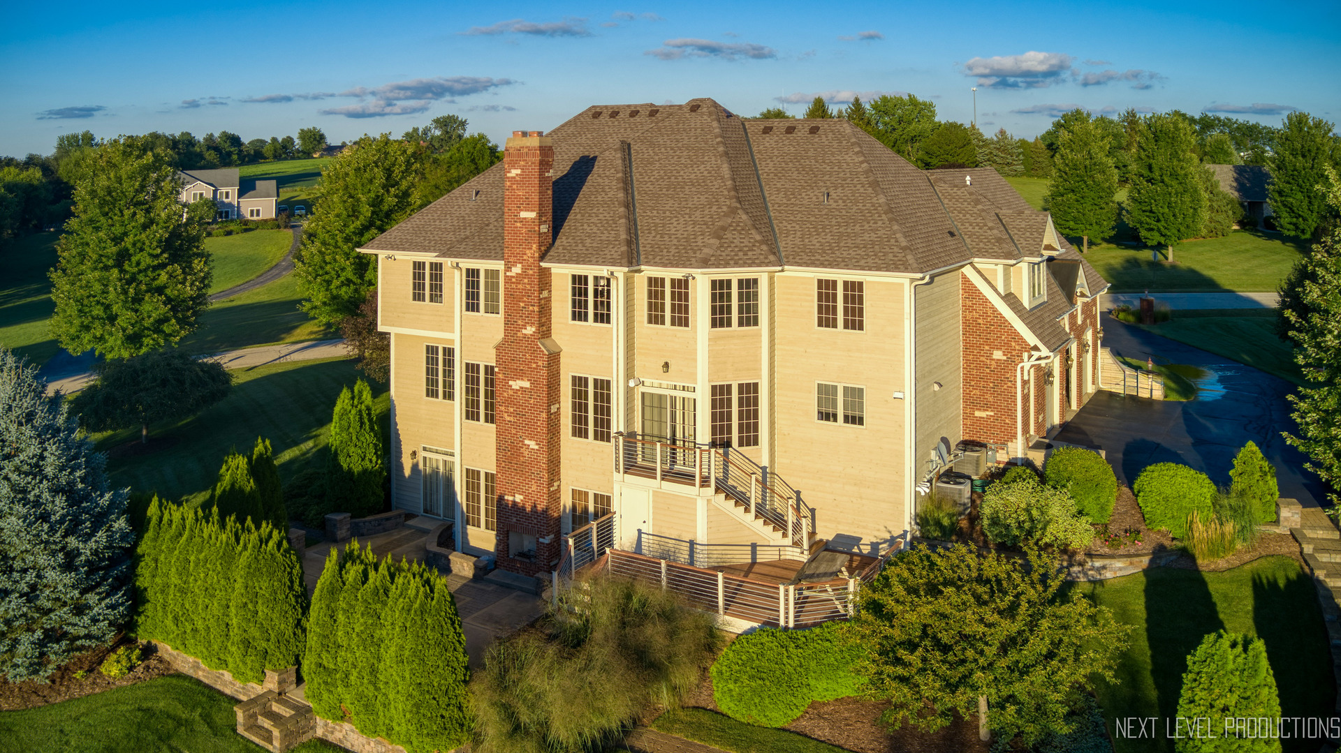 10N916 Highland Trail