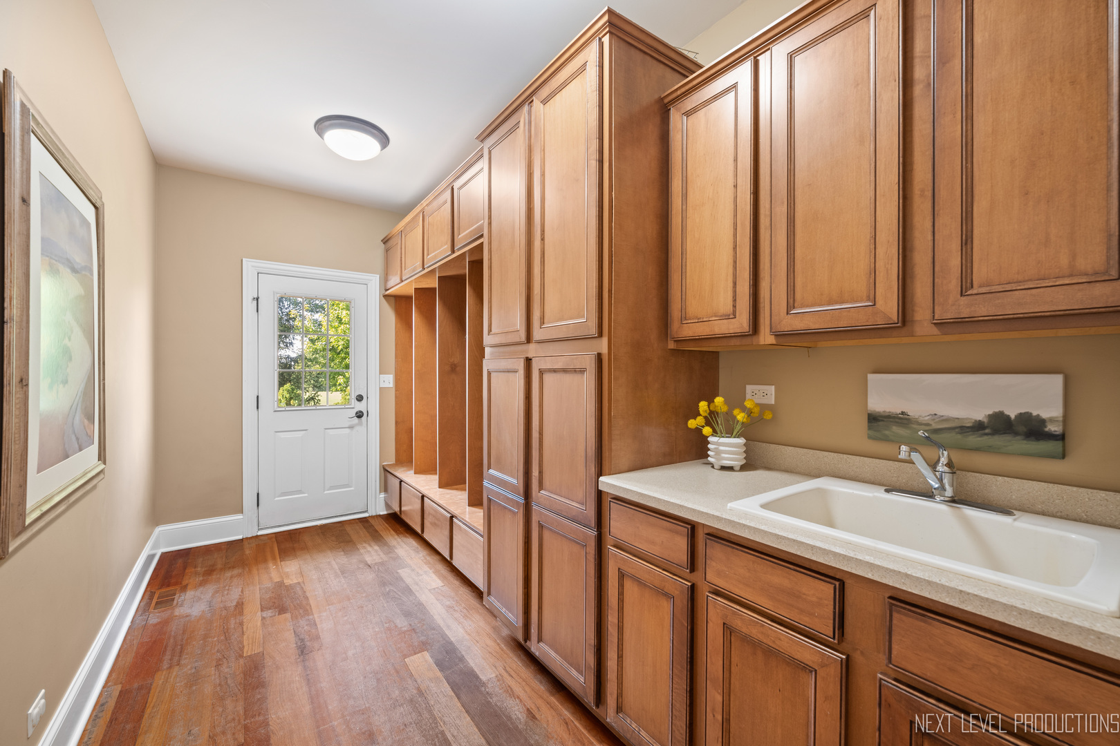 10N916 Highland Trail