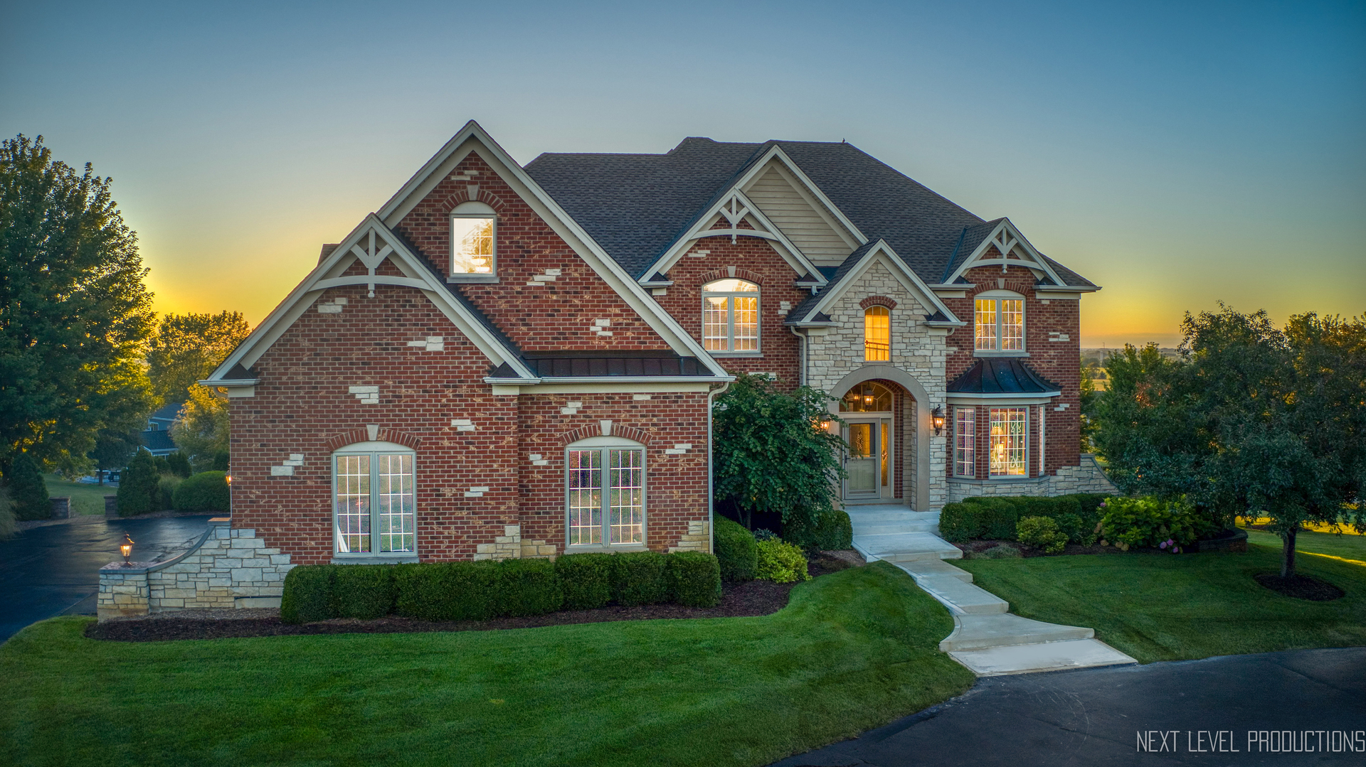 10N916 Highland Trail