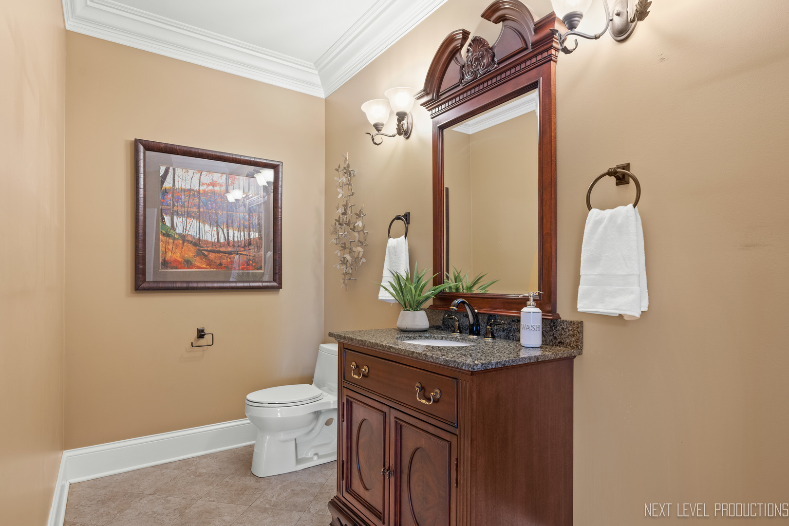 10N916 Highland Trail