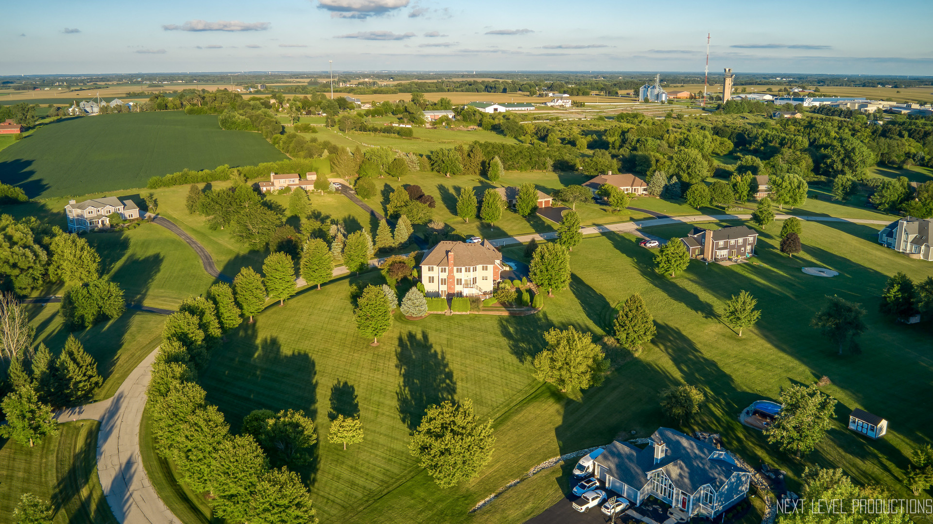 10N916 Highland Trail