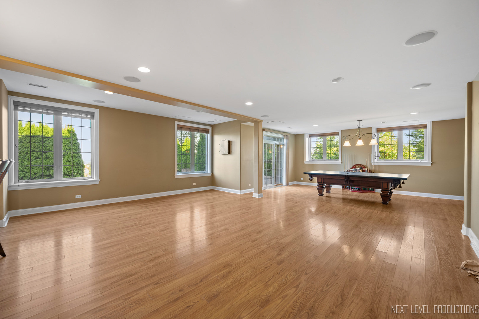 10N916 Highland Trail