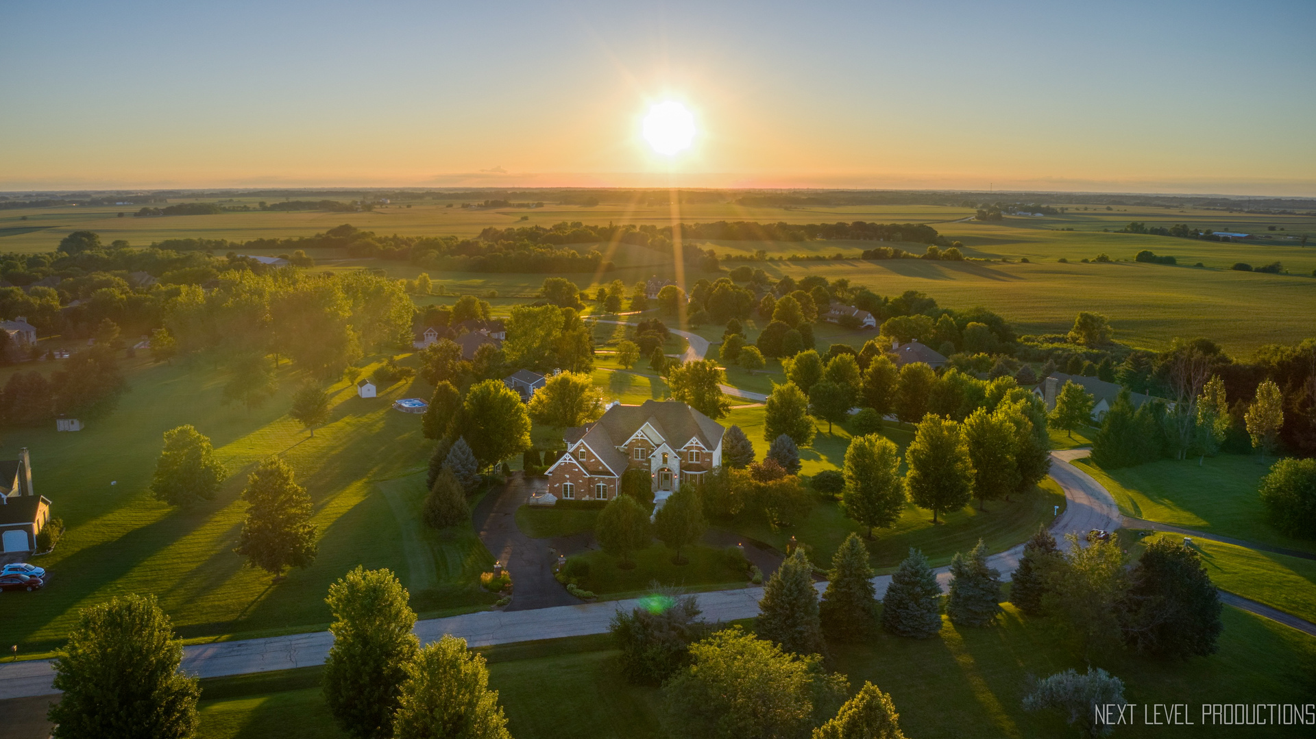 10N916 Highland Trail