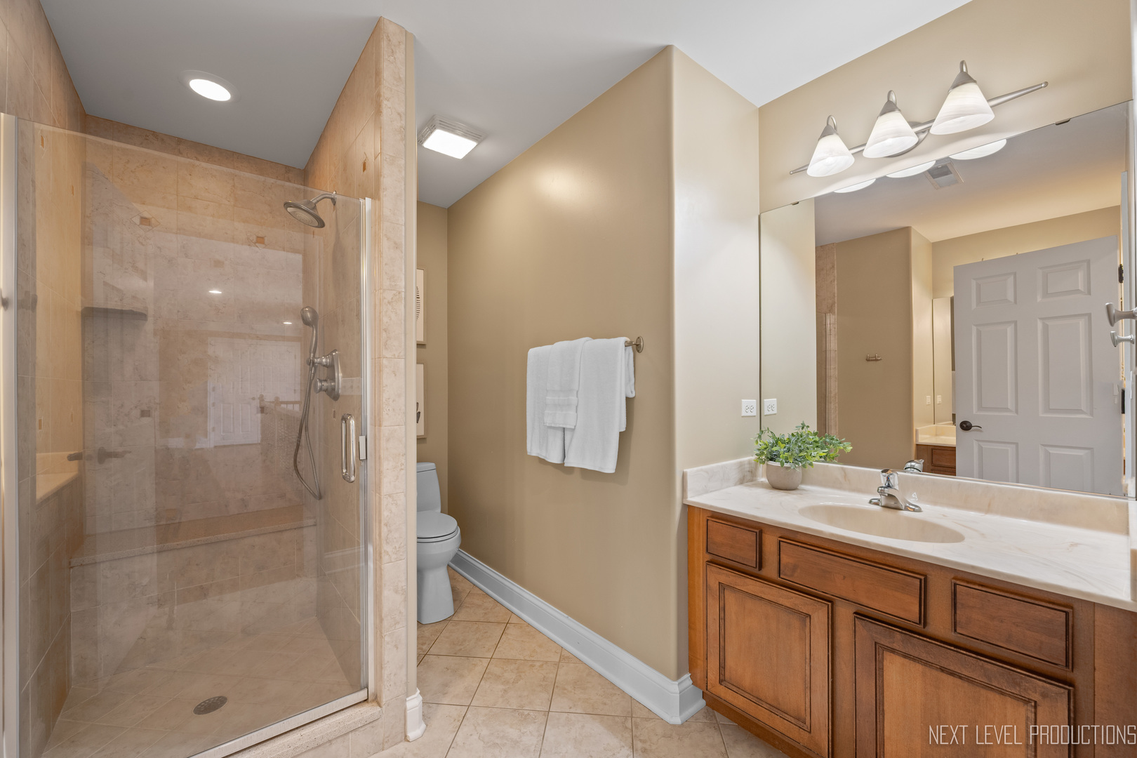 10N916 Highland Trail