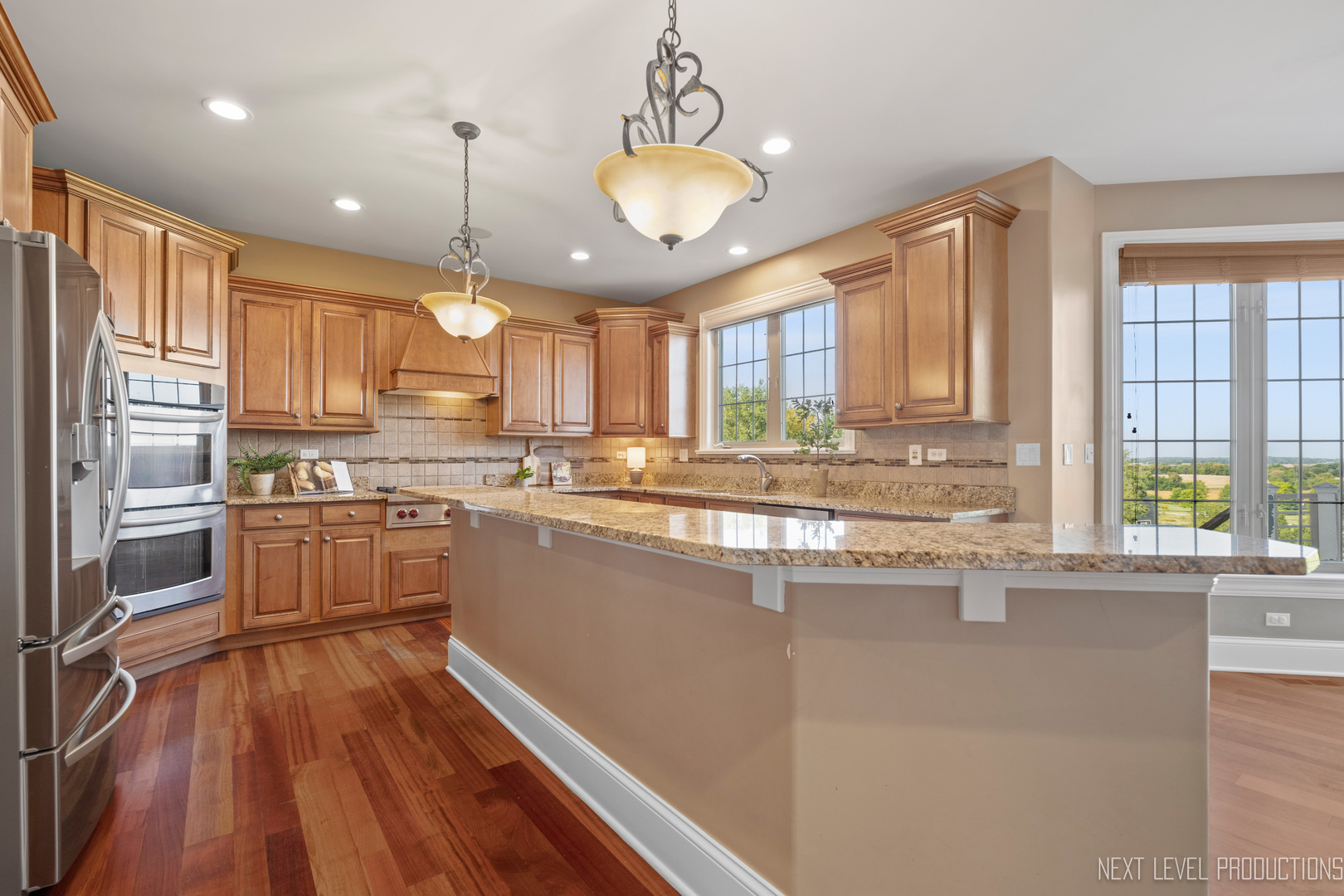 10N916 Highland Trail