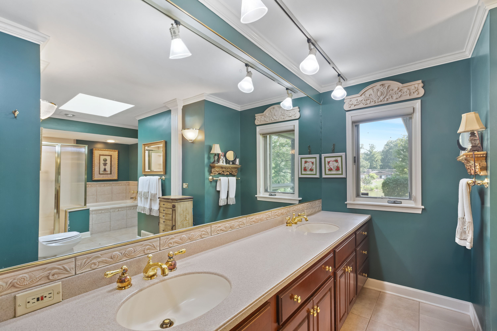 2050 Brookdale Court