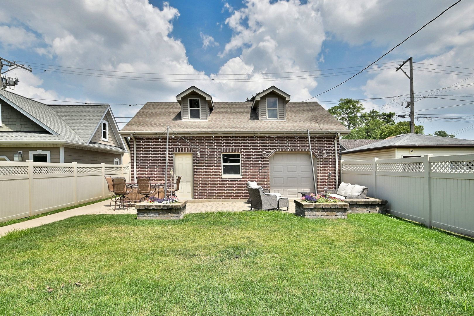 6035 N Navarre Avenue