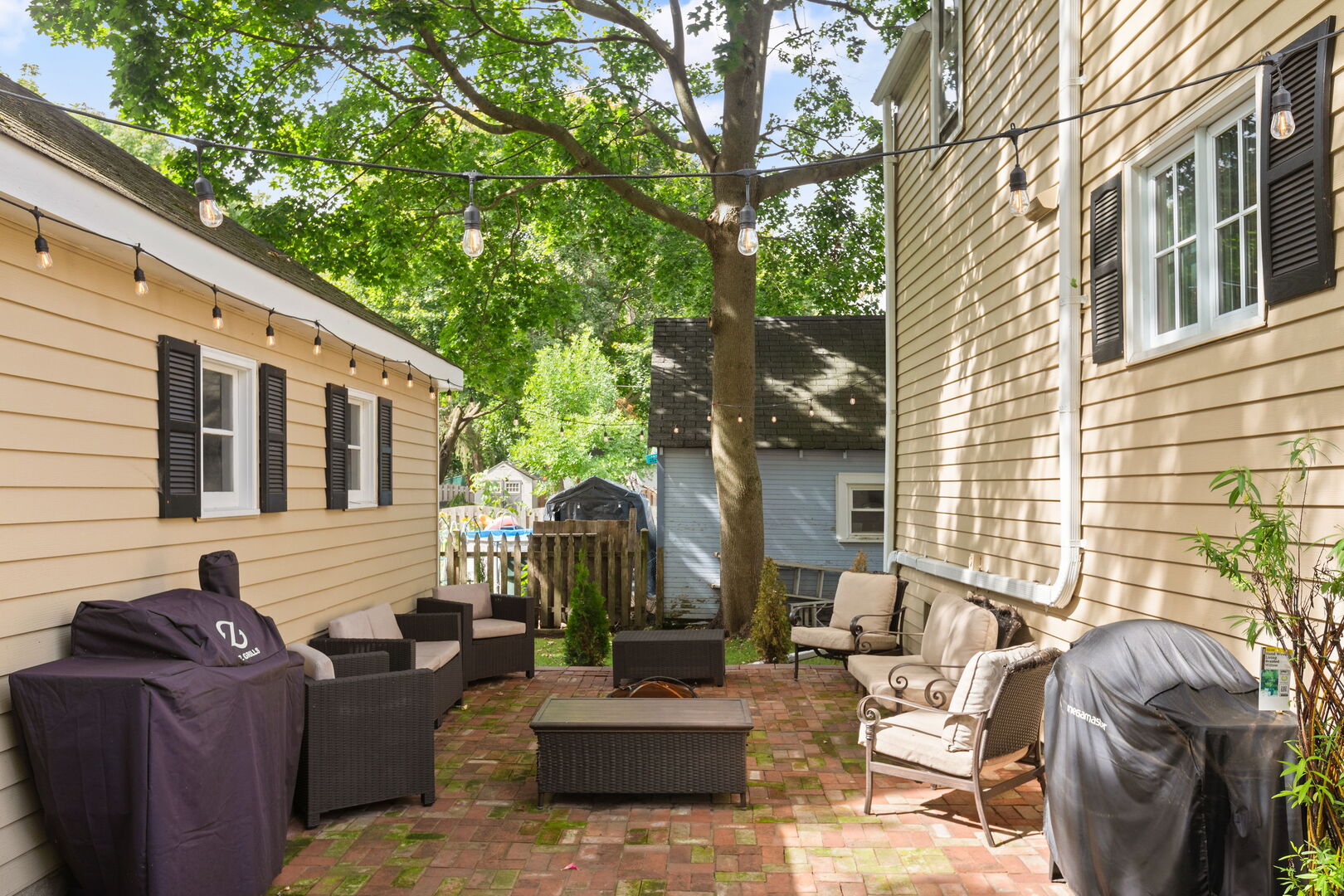 345 E Russell Street