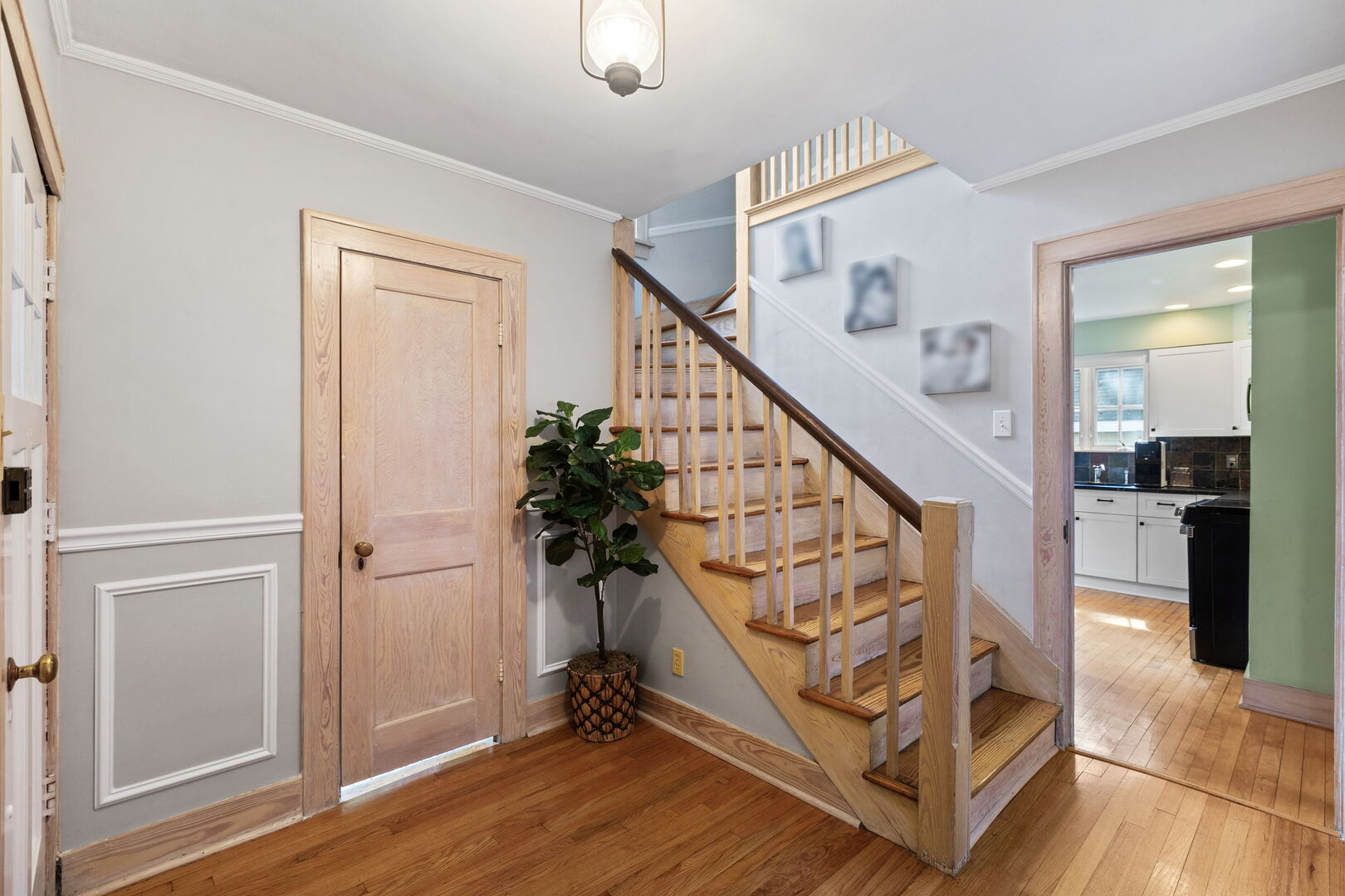 345 E Russell Street