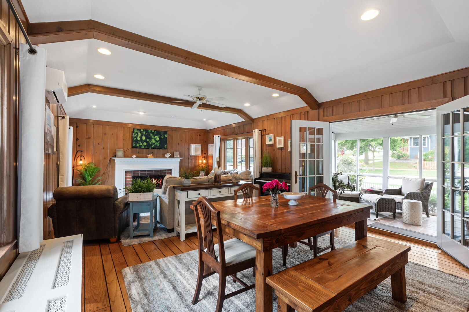 345 E Russell Street