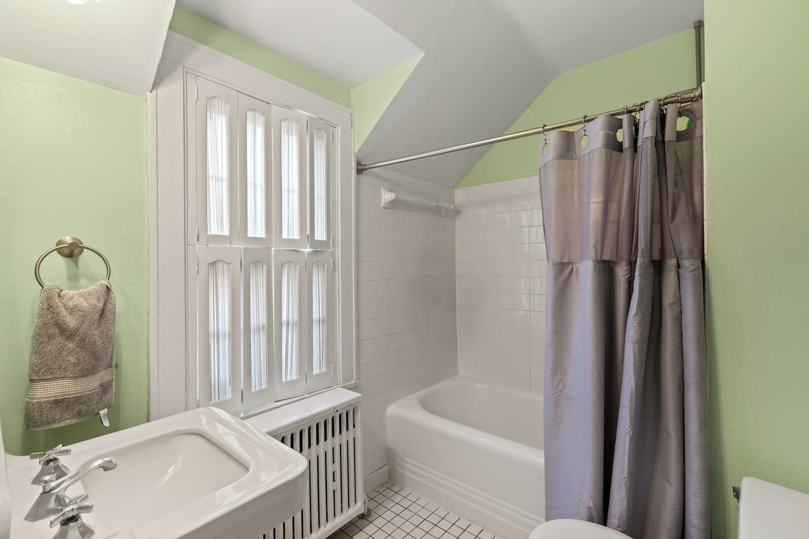 345 E Russell Street