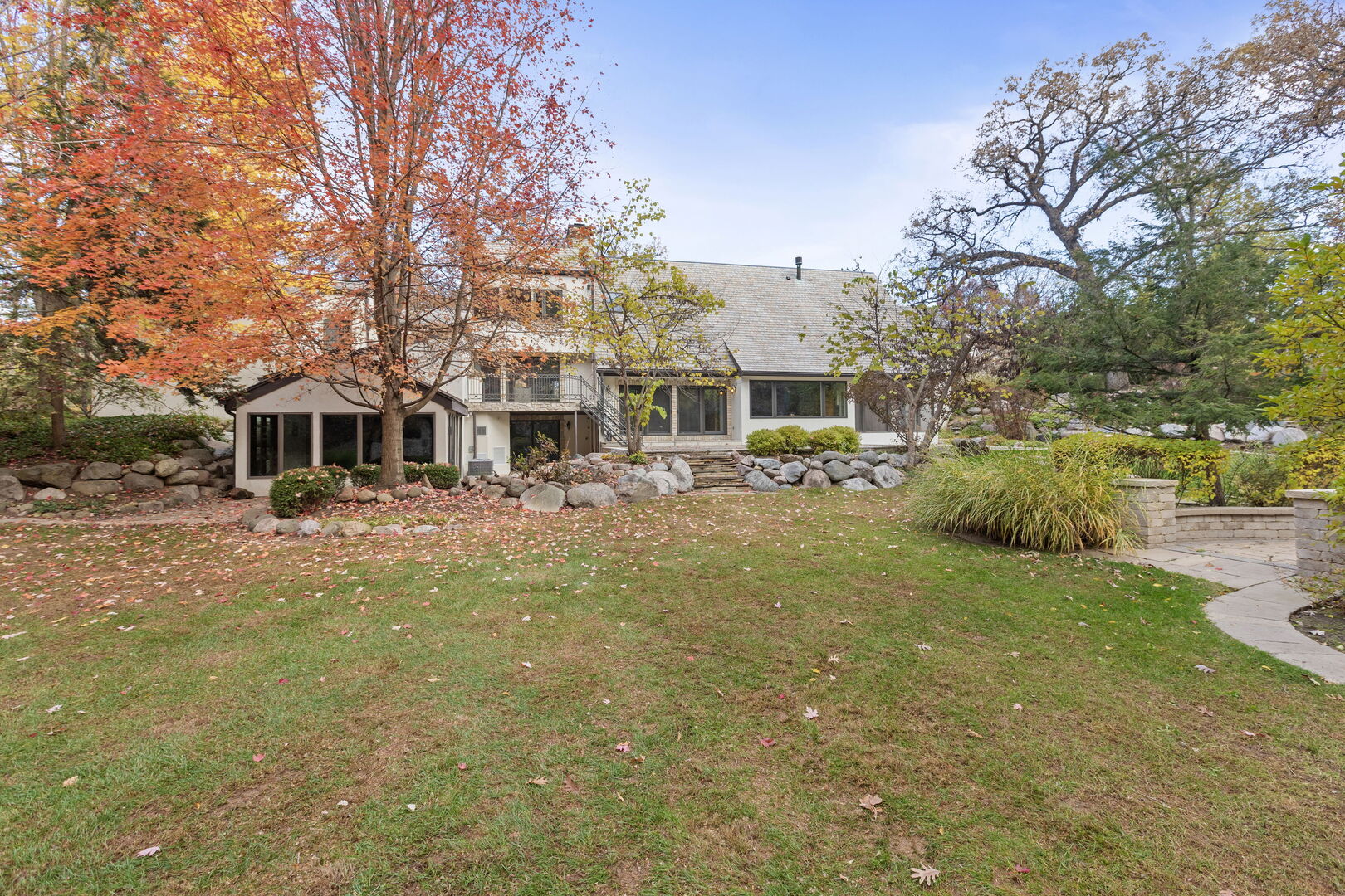 12 Rock Ridge Road
