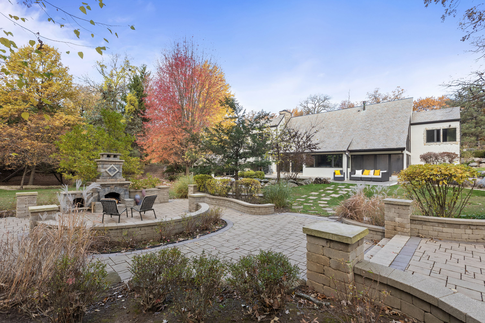 12 Rock Ridge Road