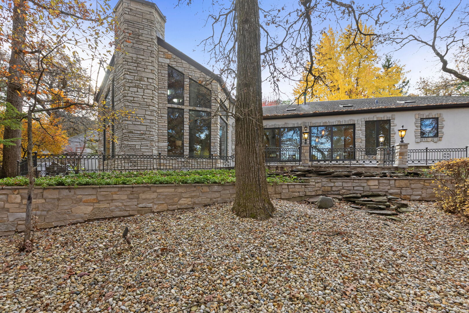 12 Rock Ridge Road
