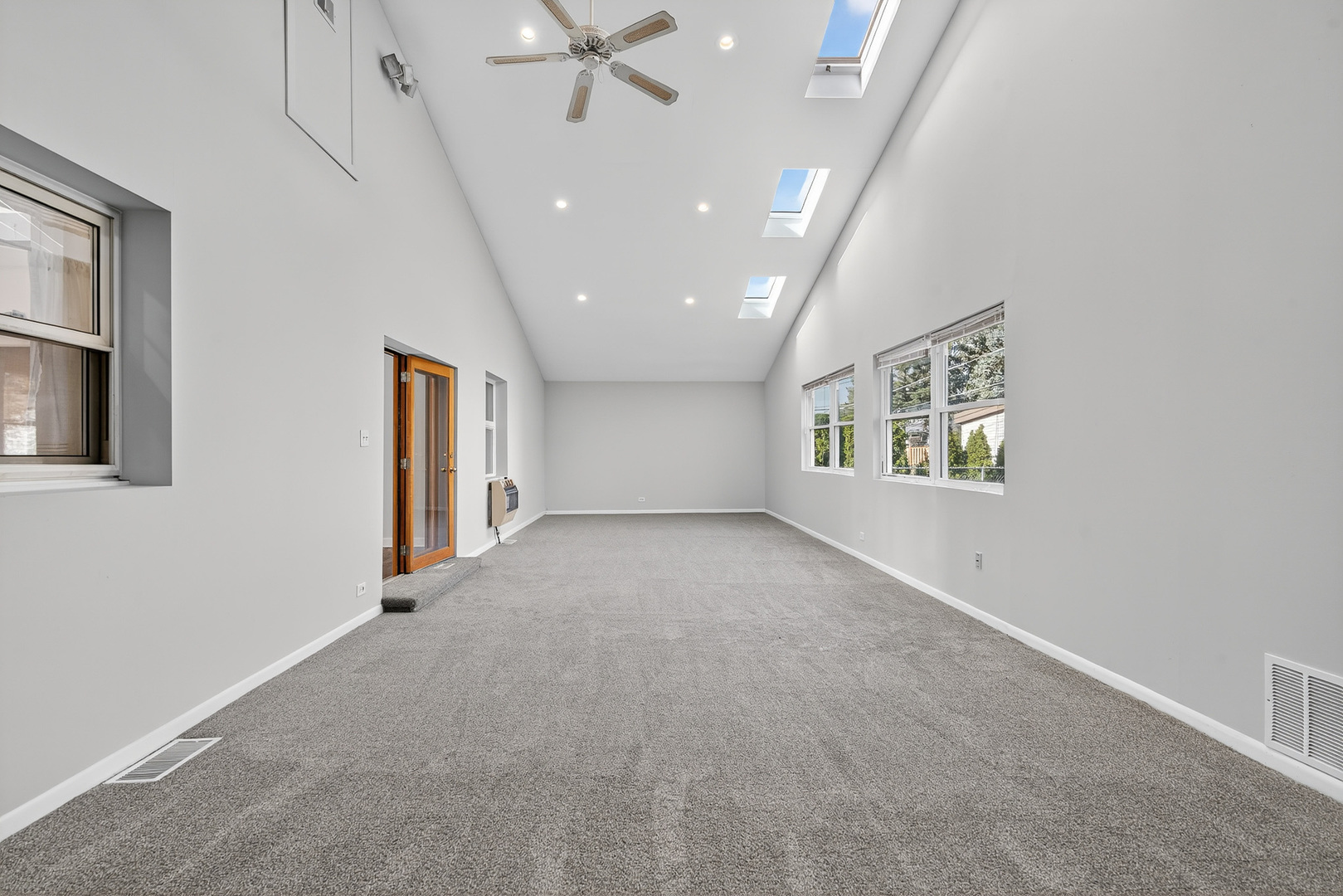 7818 W Argyle Street