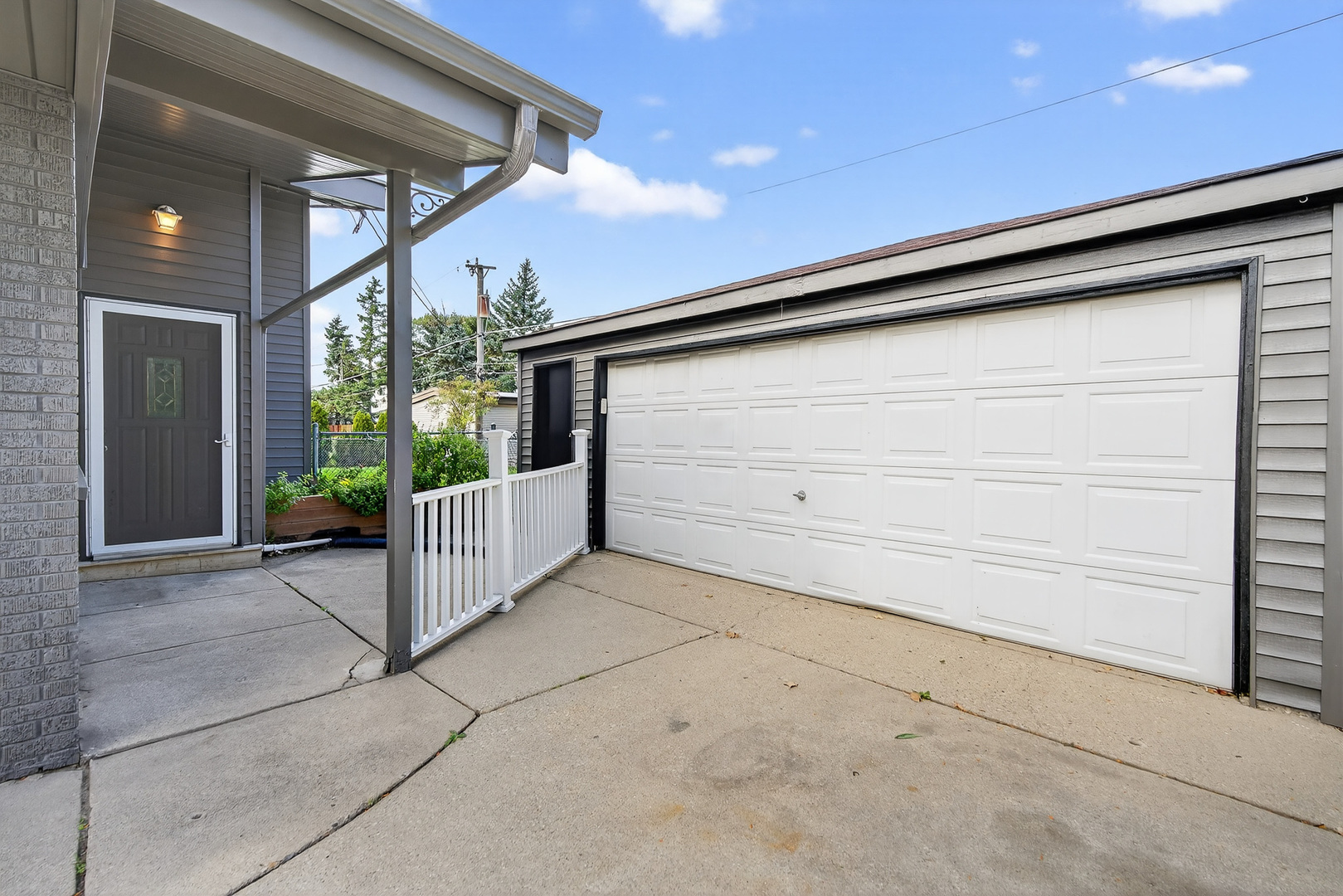 7818 W Argyle Street