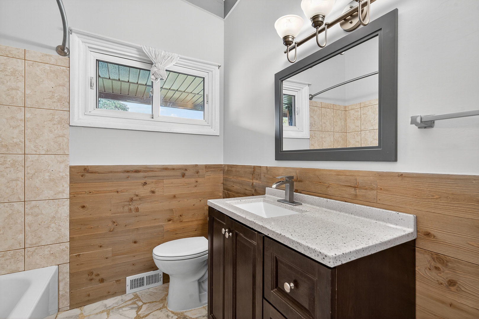 7818 W Argyle Street