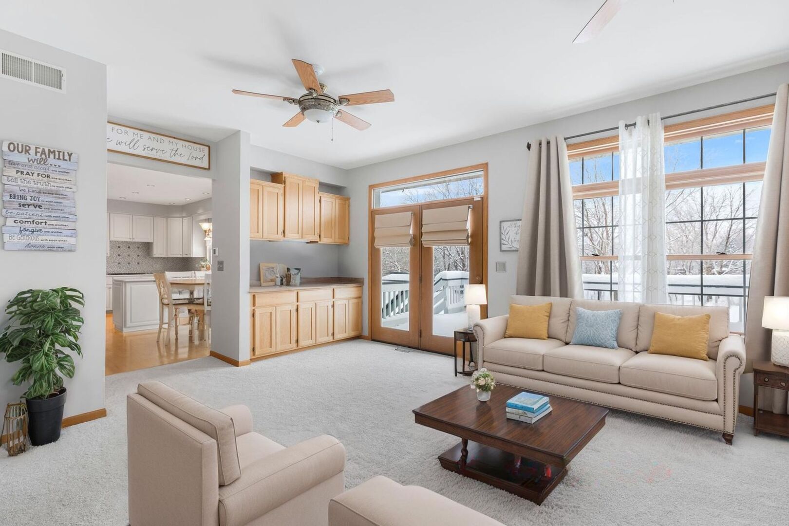 7N610 Cloverfield Circle