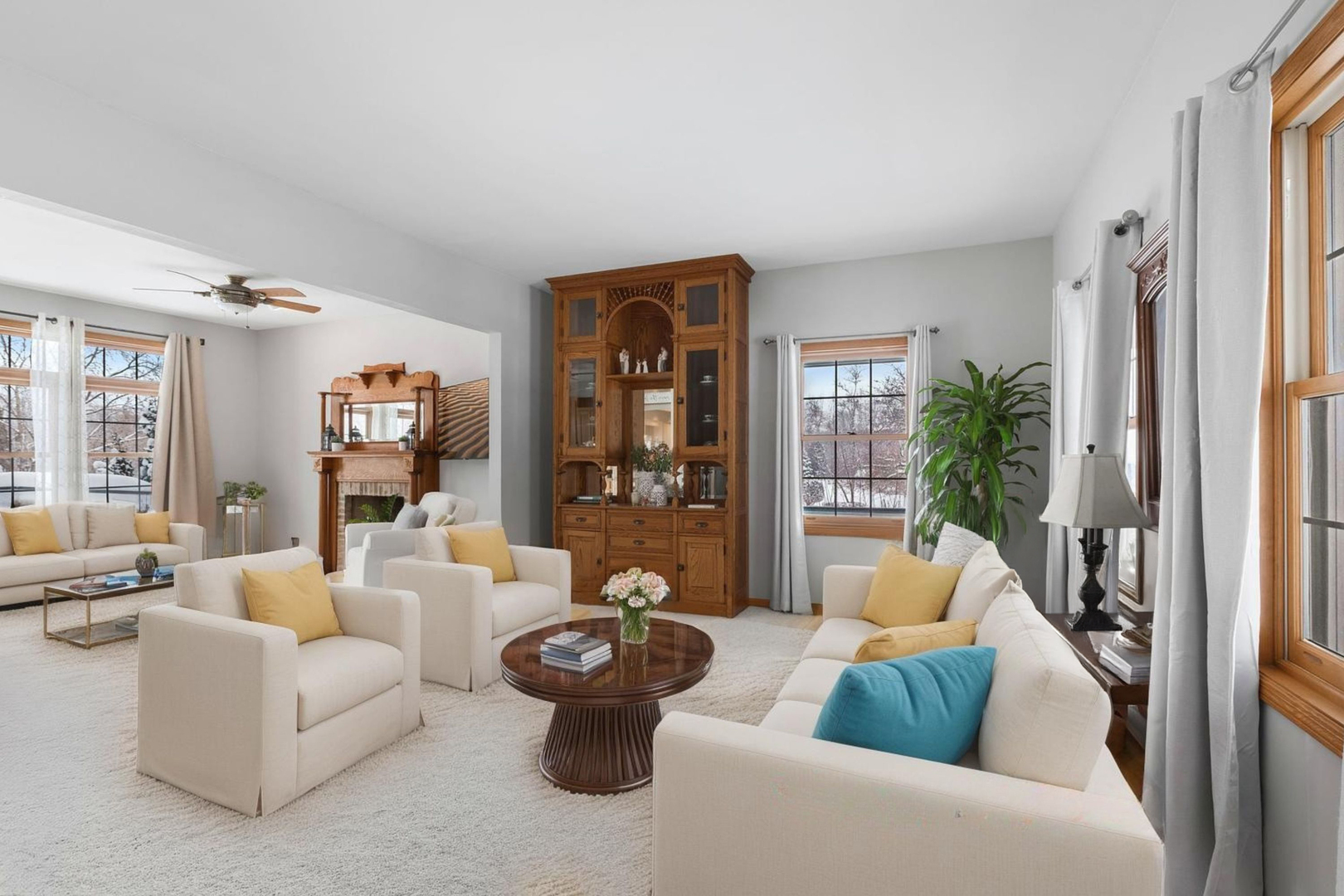 7N610 Cloverfield Circle