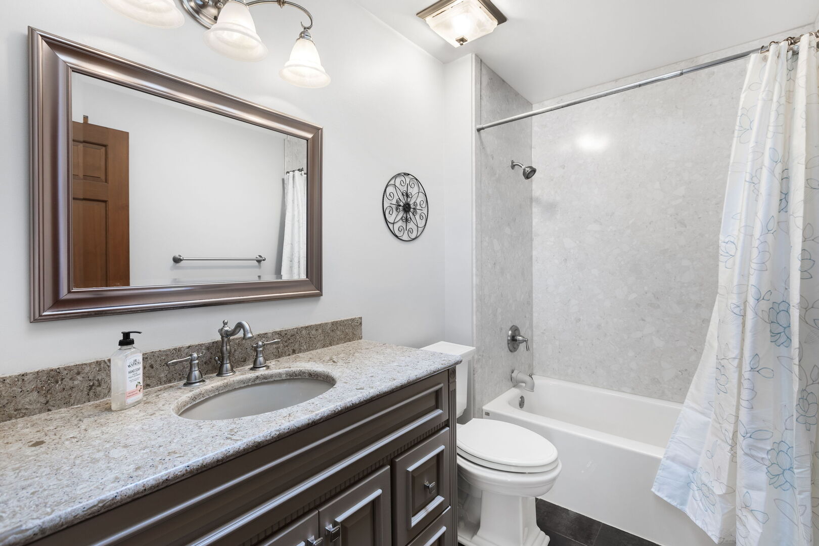 7N610 Cloverfield Circle