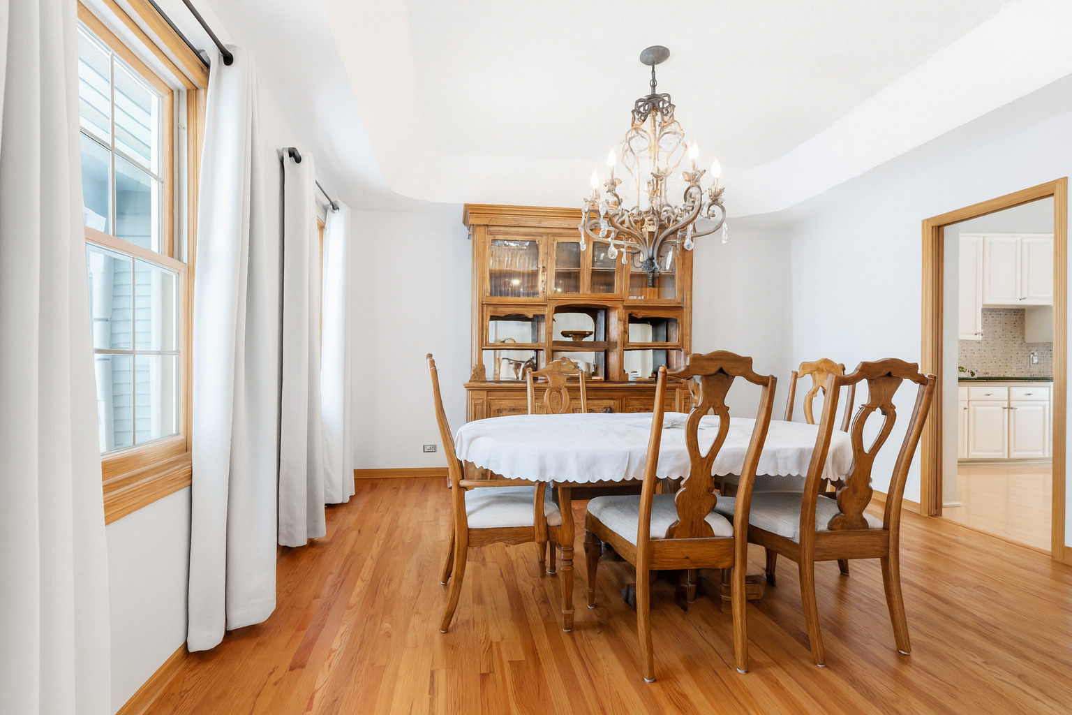 7N610 Cloverfield Circle